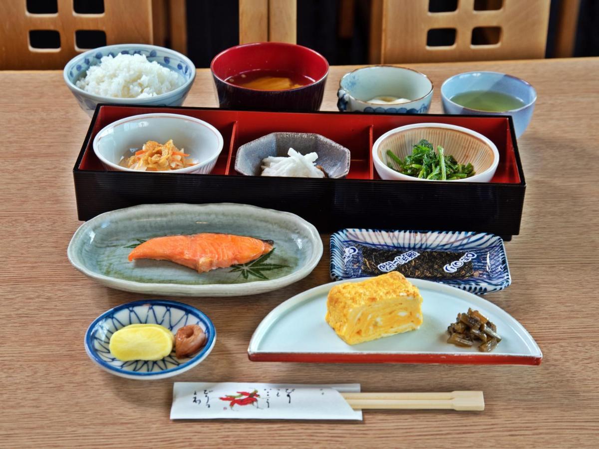 Kanoe Iiyama Buitenkant foto