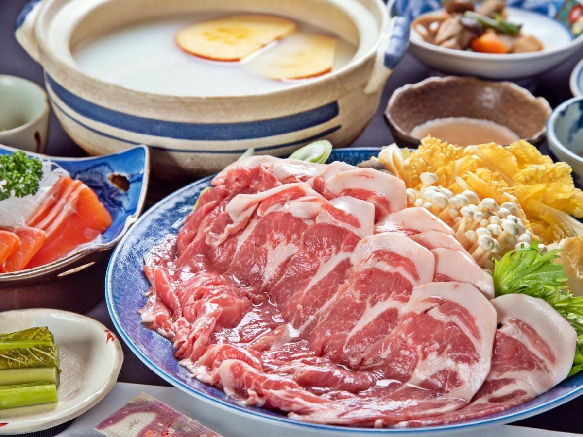 Kanoe Iiyama Buitenkant foto