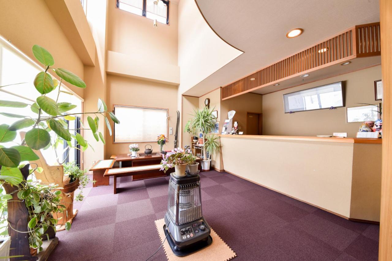 Kanoe Iiyama Buitenkant foto