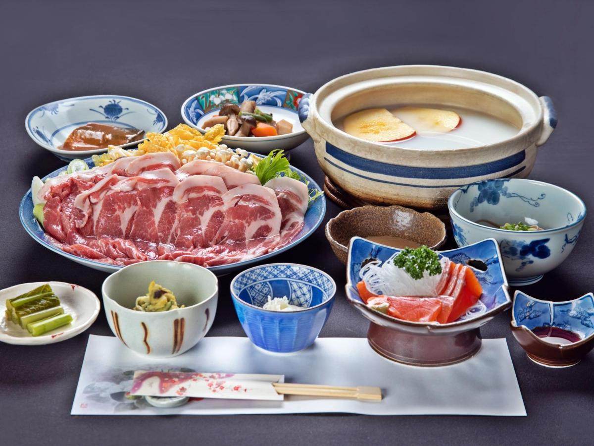 Kanoe Iiyama Buitenkant foto