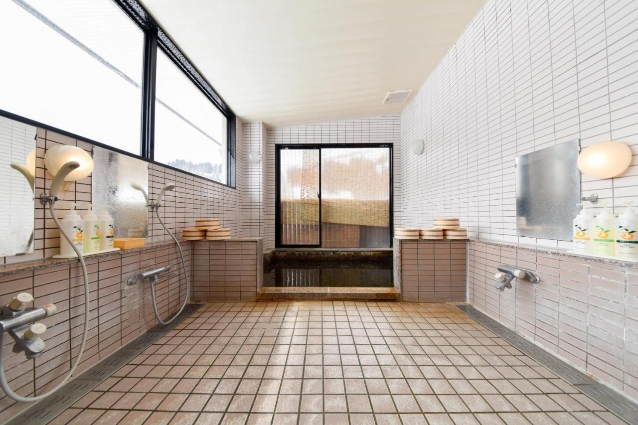 Kanoe Iiyama Buitenkant foto